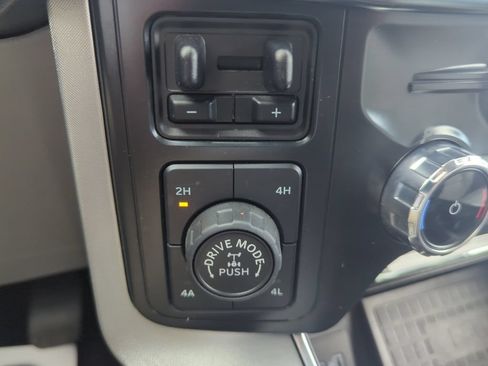 Used 2022 Ford F150 Limited AWD/4WD image 34