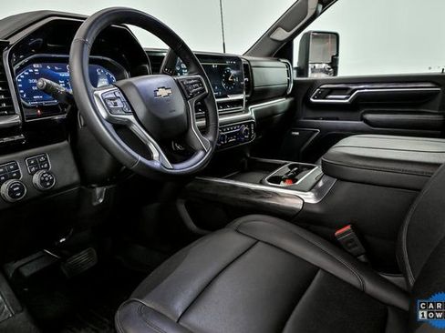 Used 2025 Chevrolet Silverado 2500 LTZ w/ LTZ Premium Package image 12
