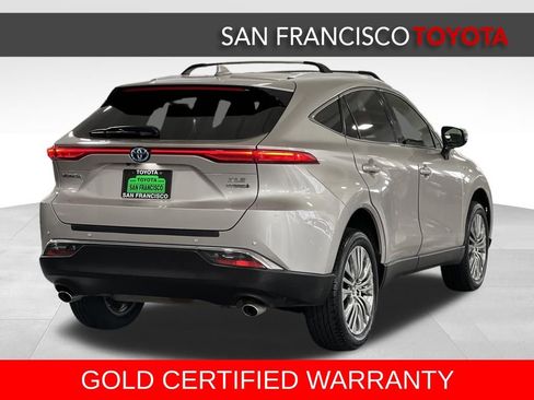 Certified 2021 Toyota Venza XLE image 5