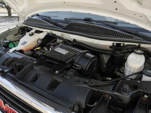 Used 2020 GMC Savana 2500 w/ Driver Convenience Package image 46