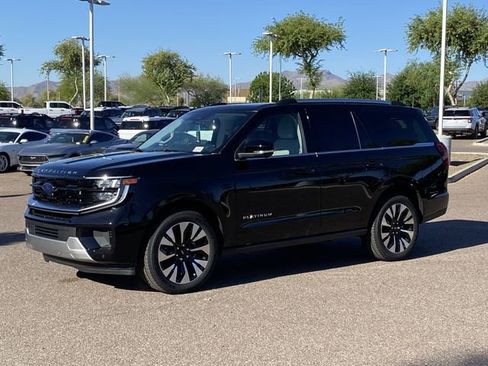 New 2026 Ford Expedition Platinum image 32