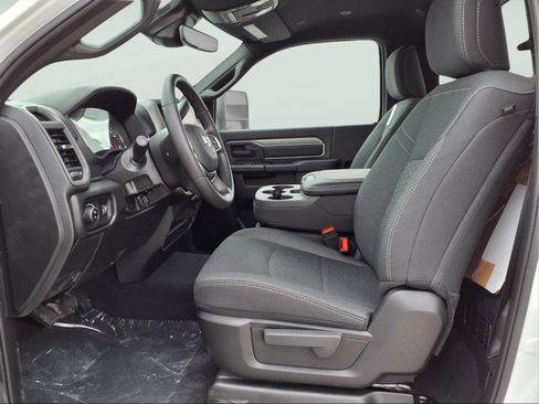 New 2026 RAM 3500 Tradesman image 9