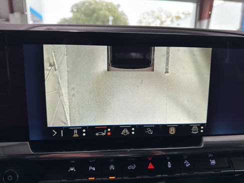 New 2026 Chevrolet Silverado 1500 LT w/ Z71 Off-Road Package image 25