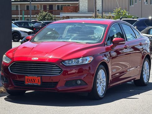 Used 2015 Ford Fusion Energi SE FWD image 9