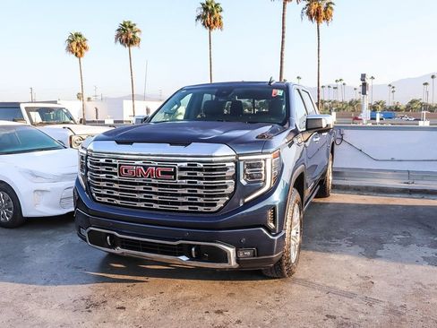 Used 2022 GMC Sierra 1500 Denali AWD/4WD image 4