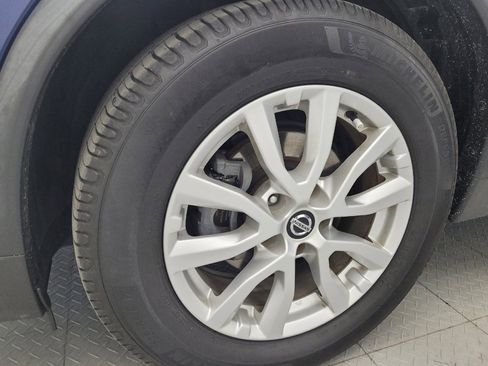 Used 2020 Nissan Rogue SV FWD image 31