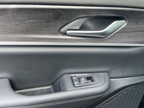 Used 2023 Jeep Grand Cherokee L Limited image 31