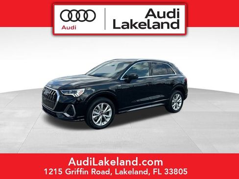 Used 2023 Audi Q3 2.0T Premium image 1