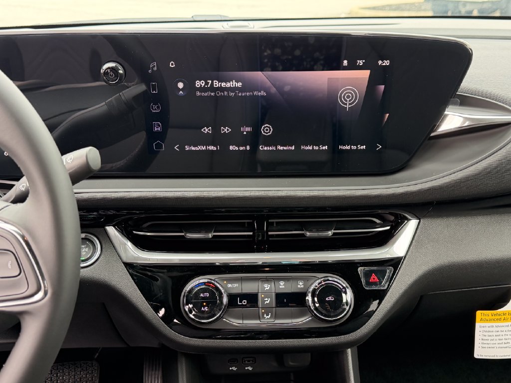 New 2026 Buick Envista Sport Touring FWD image 21
