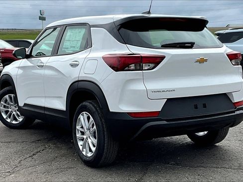 New 2026 Chevrolet TrailBlazer LS FWD image 3