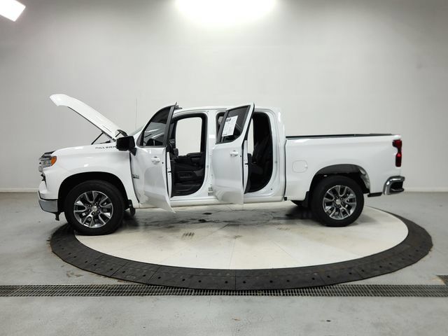 Used 2025 Chevrolet Silverado 1500 LT w/ Texas Edition Plus RWD image 13