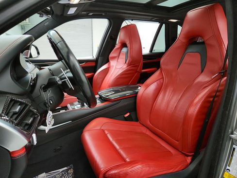 Used 2017 BMW X5 M image 14
