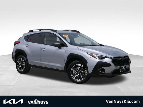 Used 2025 Subaru Crosstrek 2.5i Premium w/ Crosstrek Mirror Package AWD/4WD image 1