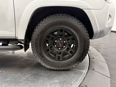 Used 2021 Toyota 4Runner SR5 image 9