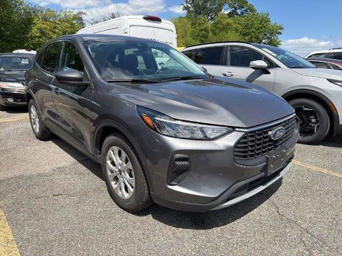 Certified 2024 Ford Escape Active FWD image 3