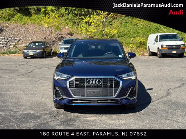 Used 2025 Audi Q3 2.0T Premium AWD/4WD image 2