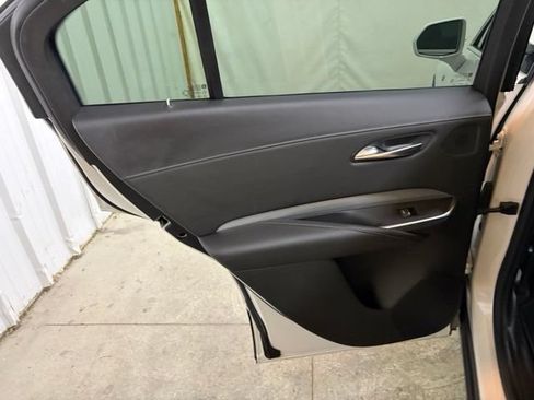 Used 2020 Cadillac XT4 Premium Luxury w/ Cold Weather Package FWD image 21