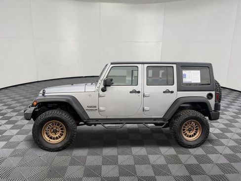 Used 2016 Jeep Wrangler Unlimited Sport w/ Quick Order Package 24S AWD/4WD image 5