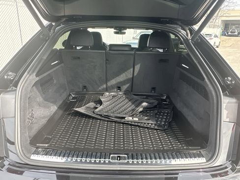 Used 2020 Audi Q8 Premium Plus w/ Premium Plus Package image 38