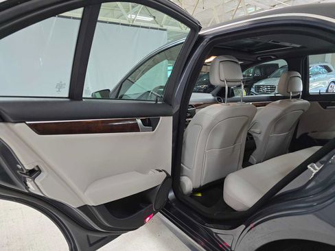 Used 2014 Mercedes-Benz C 300 4MATIC Sedan image 15