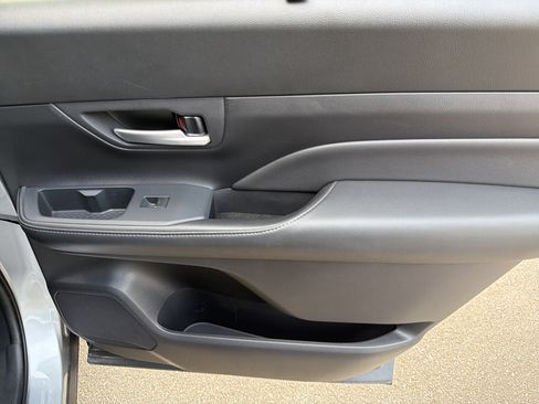 Certified 2025 Toyota Grand Highlander FWD image 26