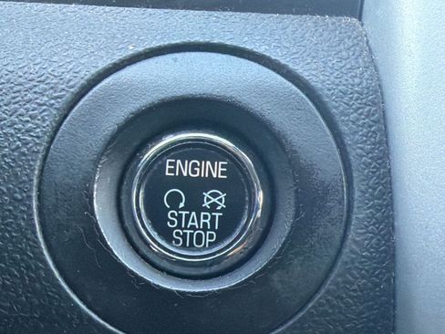 Used 2014 Ford Edge Sport w/ Driver Entry Package AWD/4WD image 17