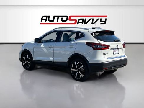 Used 2022 Nissan Rogue Sport SL FWD image 5