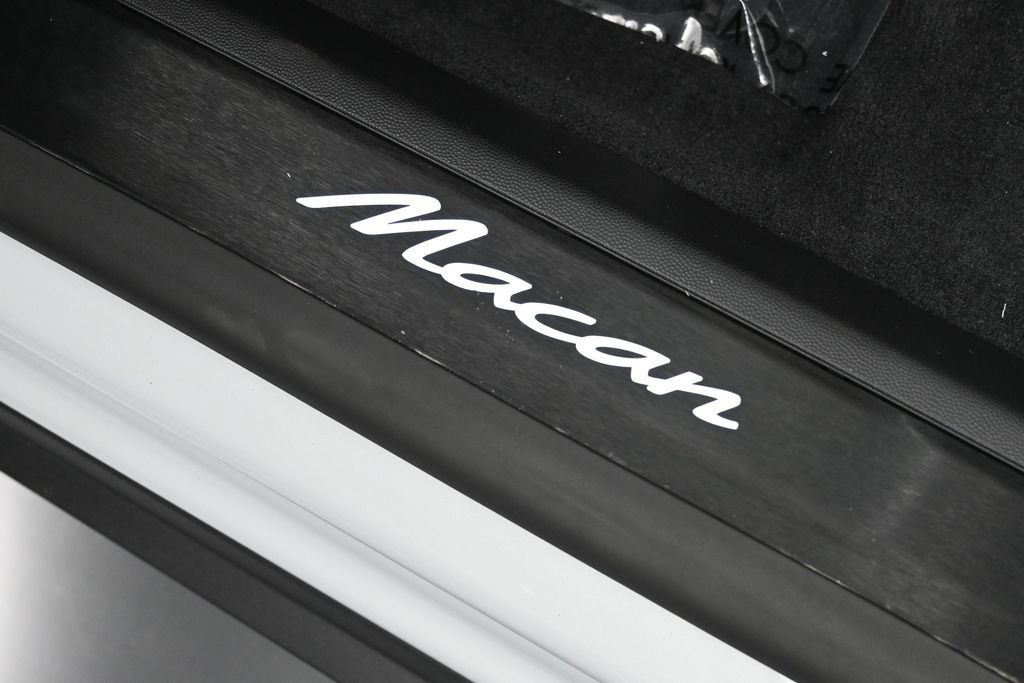 Certified 2026 Porsche Macan Electric RWD image 26