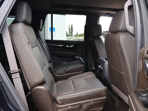 Used 2021 GMC Yukon Denali AWD/4WD image 23