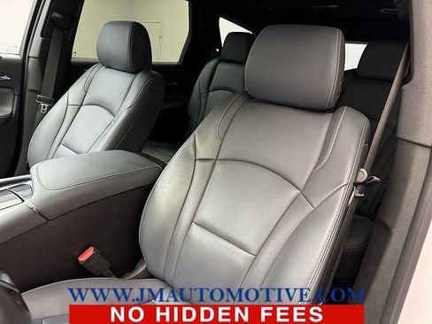 Used 2022 Buick Enclave Essence w/ Experience Buick Package AWD/4WD image 14
