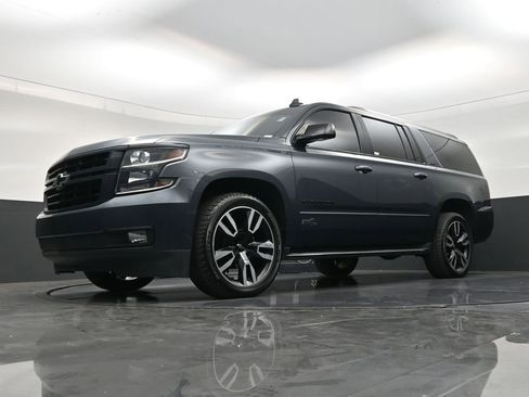 Used 2019 Chevrolet Suburban Premier AWD/4WD image 20