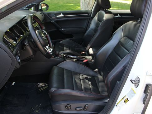 Used 2015 Volkswagen GTI Autobahn image 8