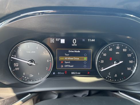 Used 2023 Buick Envision Avenir AWD/4WD image 30