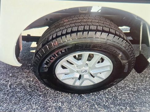 Used 2016 Nissan Frontier SV w/ SV Value Truck Package image 13