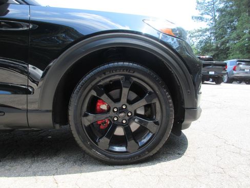 Used 2022 Ford Explorer ST w/ Equipment Group 401A AWD/4WD image 25