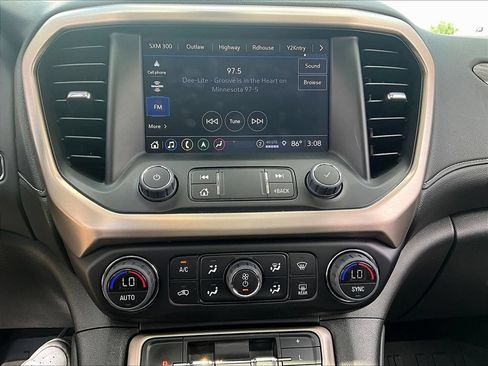 Used 2023 GMC Acadia Denali w/ Black Diamond Edition AWD/4WD image 17