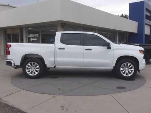 Used 2023 Chevrolet Silverado 1500 Custom image 11