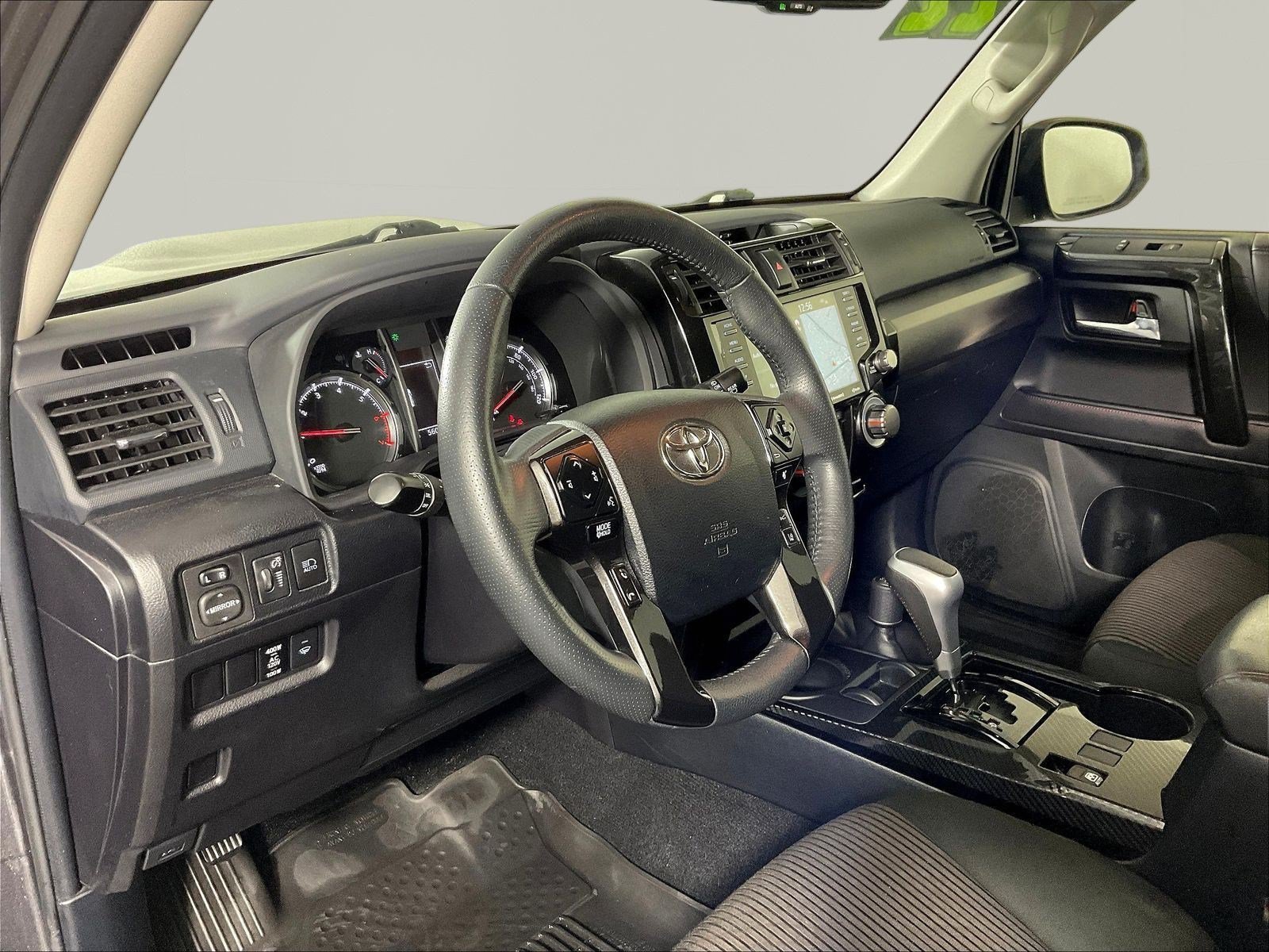 Used 2022 Toyota 4Runner TRD Off-Road AWD/4WD image 17