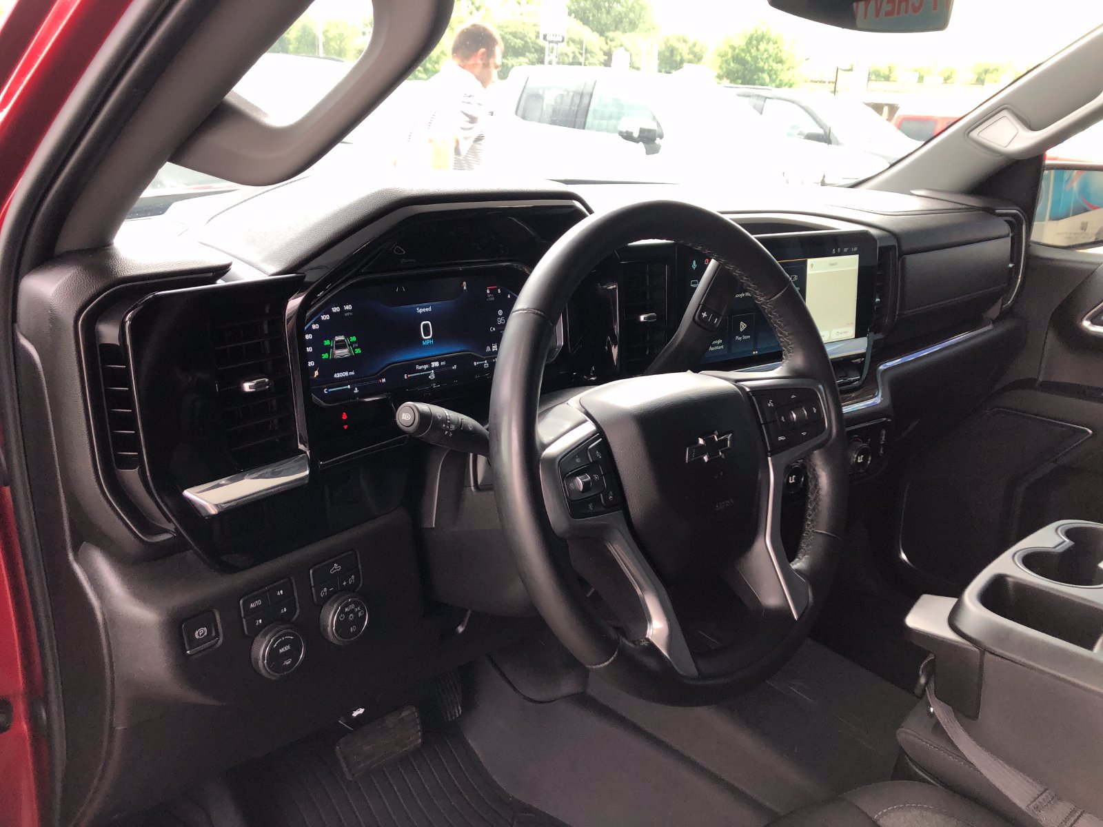 Used 2024 Chevrolet Silverado 1500 RST w/ Z71 Off-Road Package AWD/4WD image 15