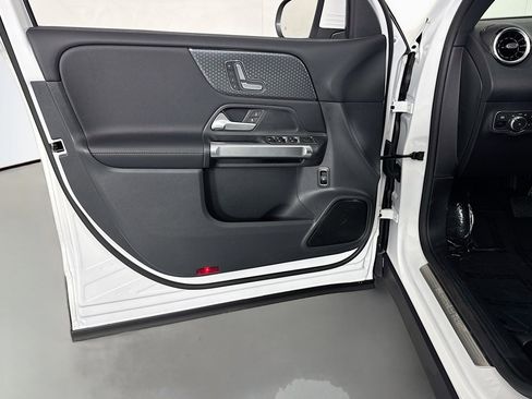 New 2026 Mercedes-Benz GLB 250 image 20