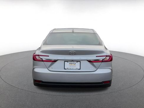 Used 2025 Toyota Camry LE image 12