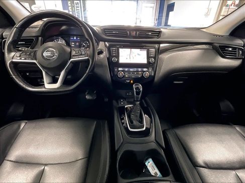 Certified 2022 Nissan Rogue Sport SL w/ Premium Package AWD/4WD image 21