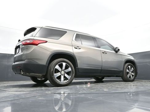 Used 2019 Chevrolet Traverse LT w/ LT Premium Package image 39
