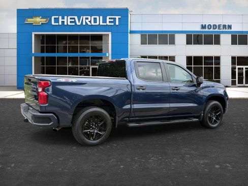 Used 2022 Chevrolet Silverado 1500 Custom AWD/4WD image 5
