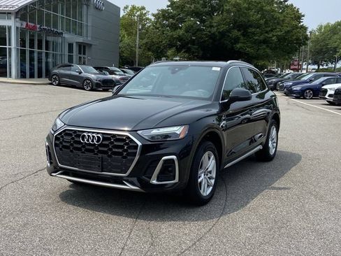 Used 2023 Audi Q5 2.0T Premium w/ Convenience Package AWD/4WD image 8