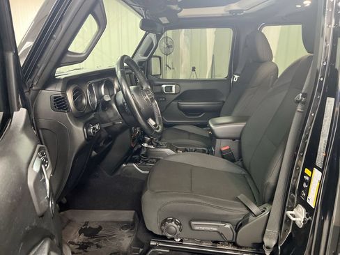Used 2021 Jeep Wrangler Unlimited Sport AWD/4WD image 19