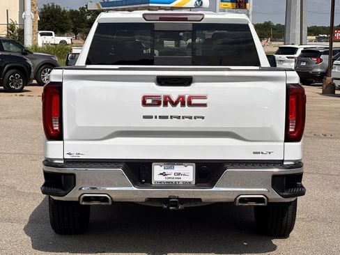Used 2023 GMC Sierra 1500 SLT AWD/4WD image 7