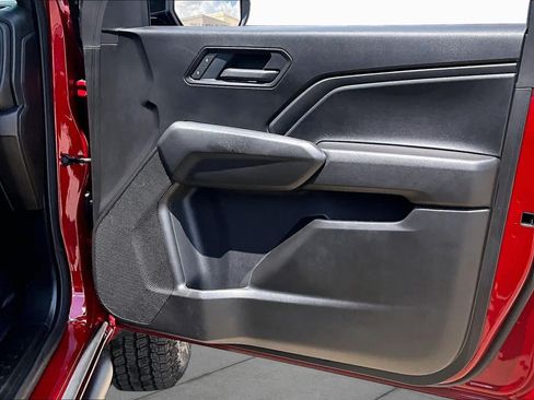 Used 2026 Chevrolet Colorado Trail Boss AWD/4WD image 23