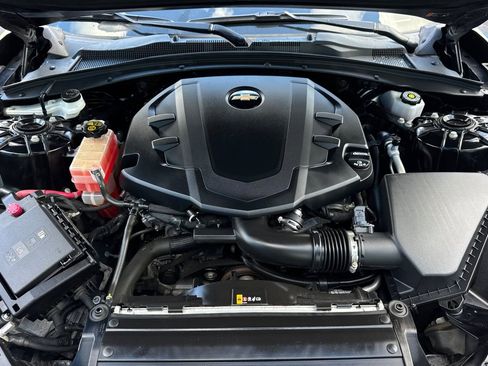 Used 2020 Chevrolet Camaro LT image 22