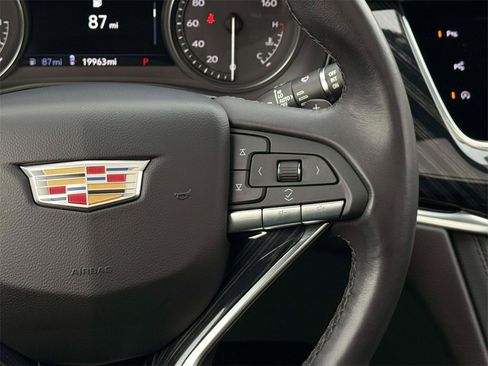 Used 2024 Cadillac XT6 Premium Luxury w/ Technology Package image 29